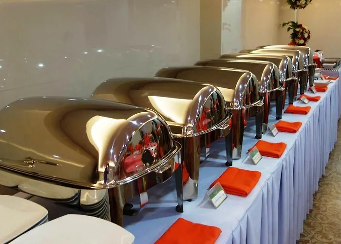 D Circle Hotel 3*